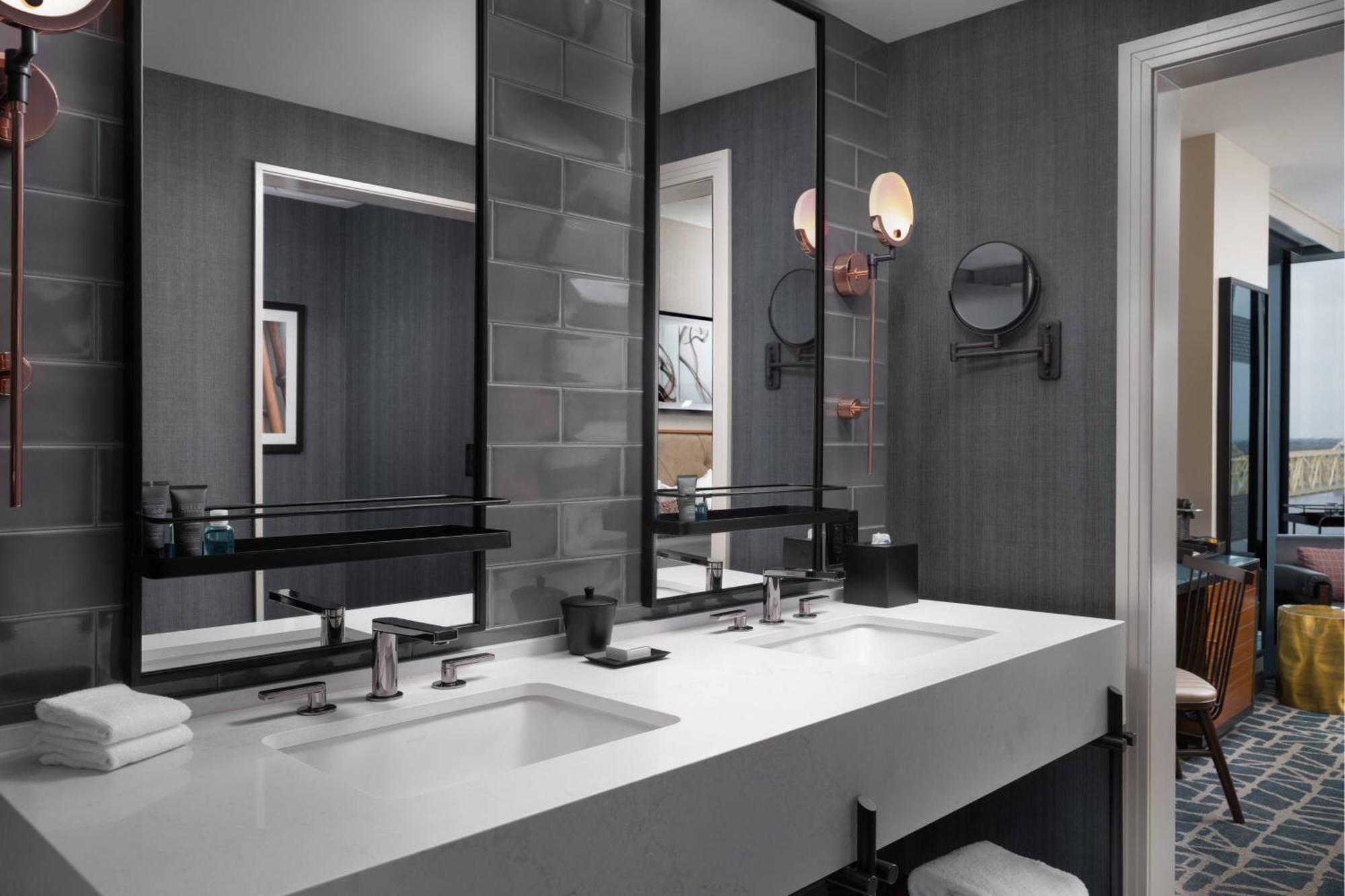 Hotel Distil, Autograph Collection